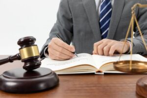How Legal Experts Help Maximize Compensation After Accidents