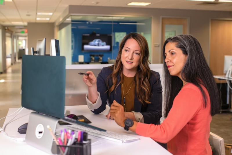 How to Improve Client Retention Rates Through Structured Post-Sale Engagement Strategies