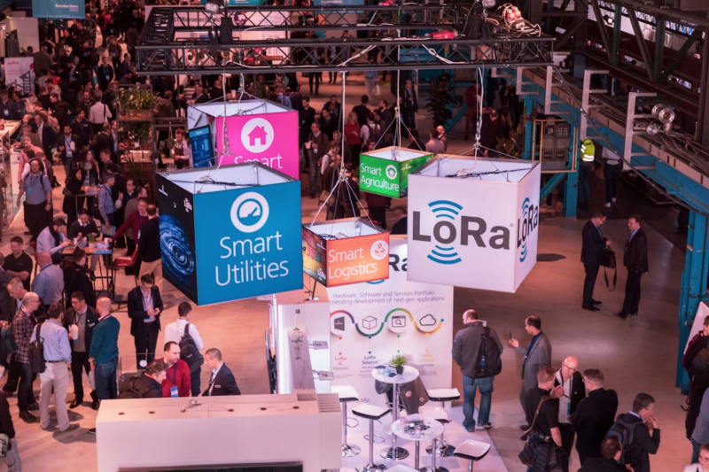 From Digital Presence to Physical Booth: Why Web-First Companies Still Show Up at Trade Shows